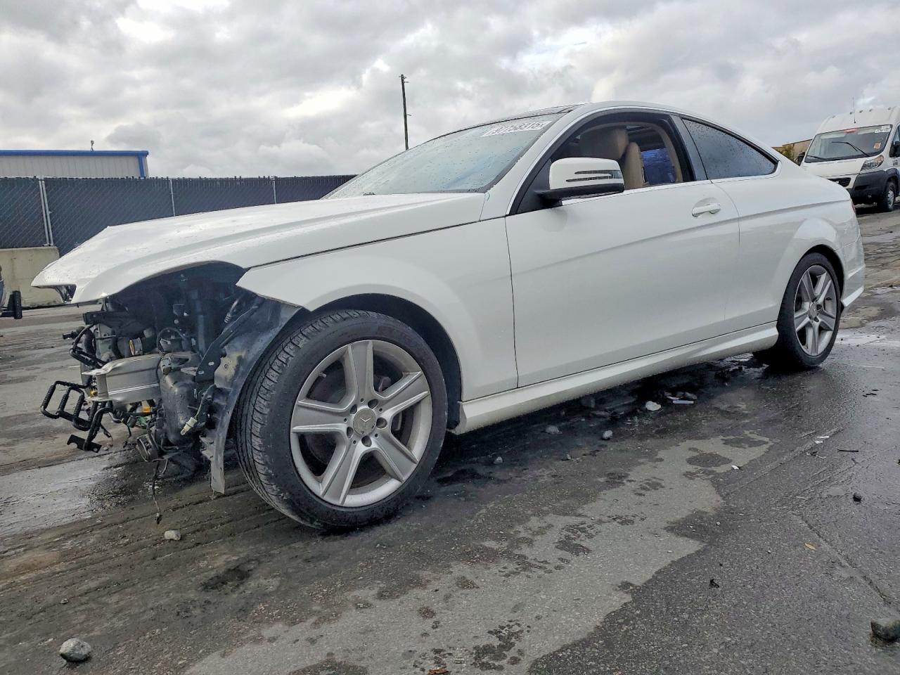 2015 MERCEDES-BENZ C