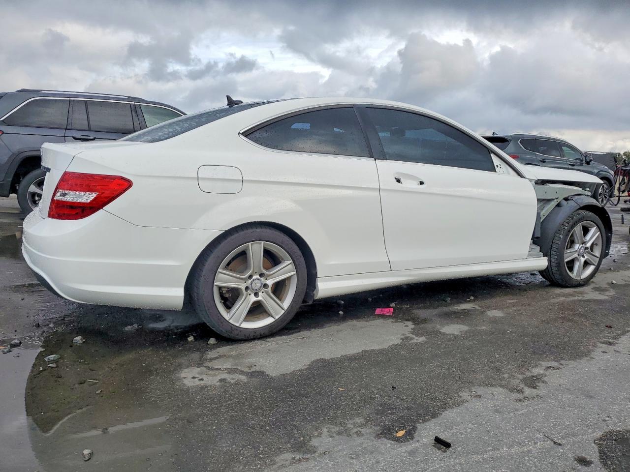2015 MERCEDES-BENZ C 250 photo 3