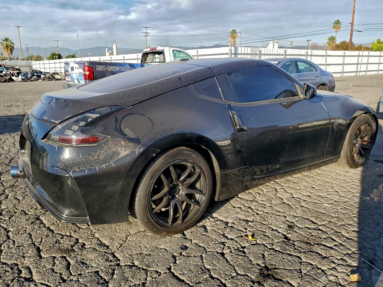 2017 NISSAN 370Z BASE photo 3