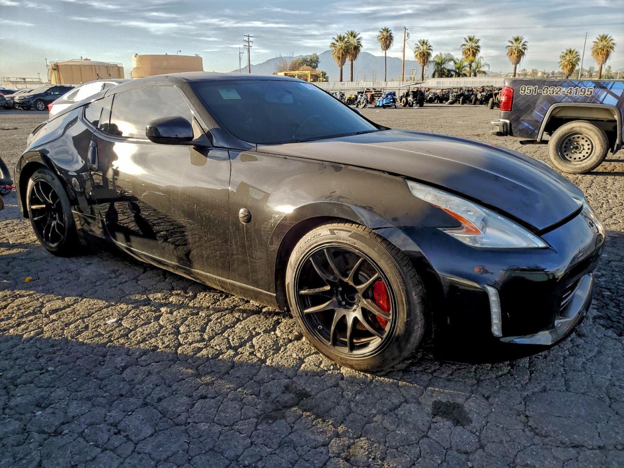 2017 NISSAN 370Z BASE photo 4