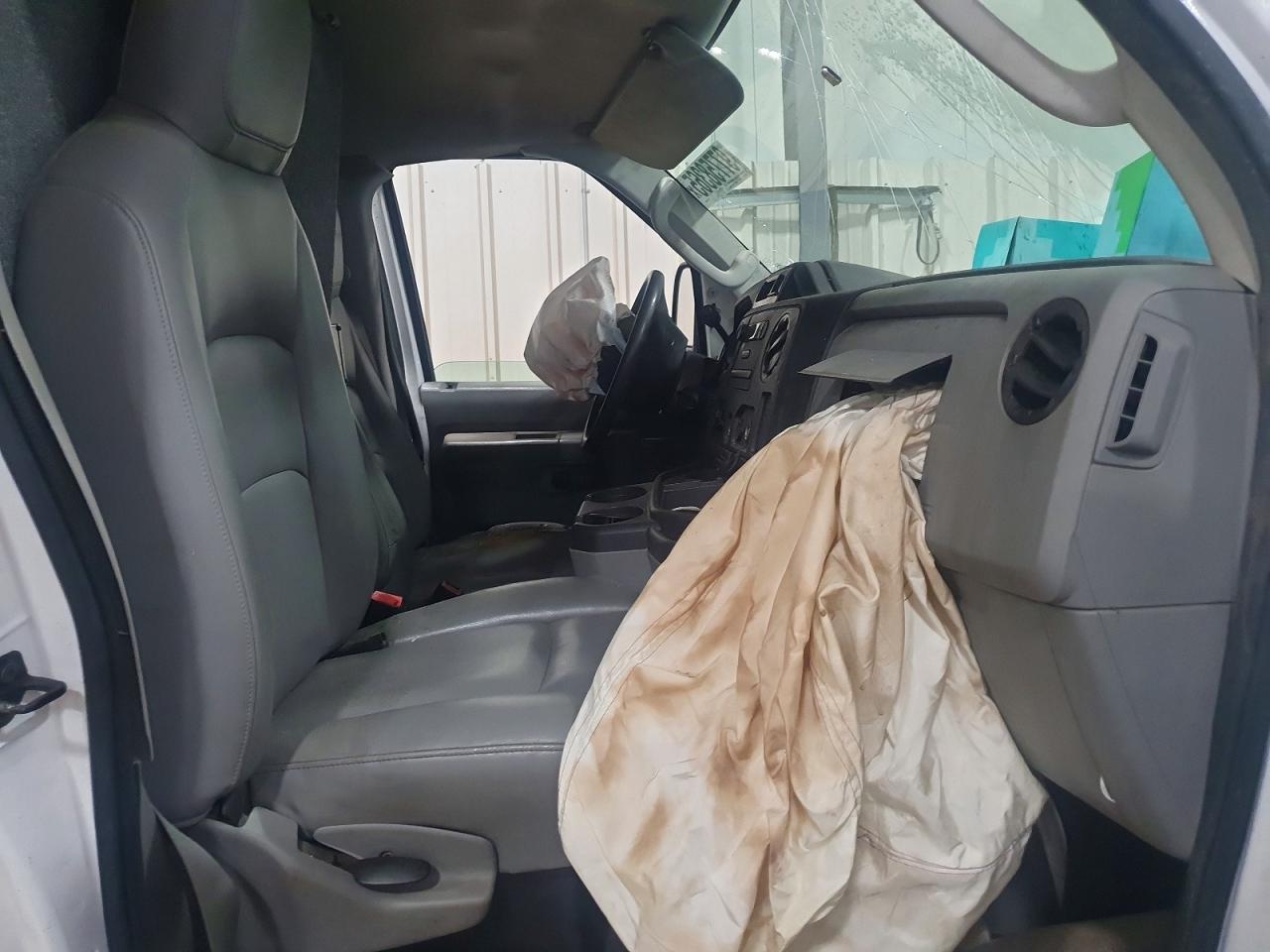 2009 FORD ECONOLINE E150 VAN photo 13