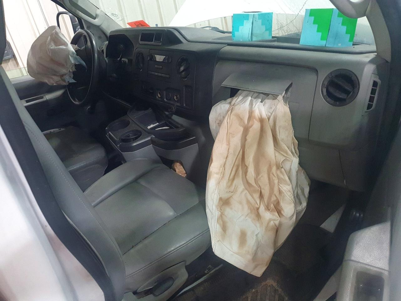 2009 FORD ECONOLINE E150 VAN photo 15