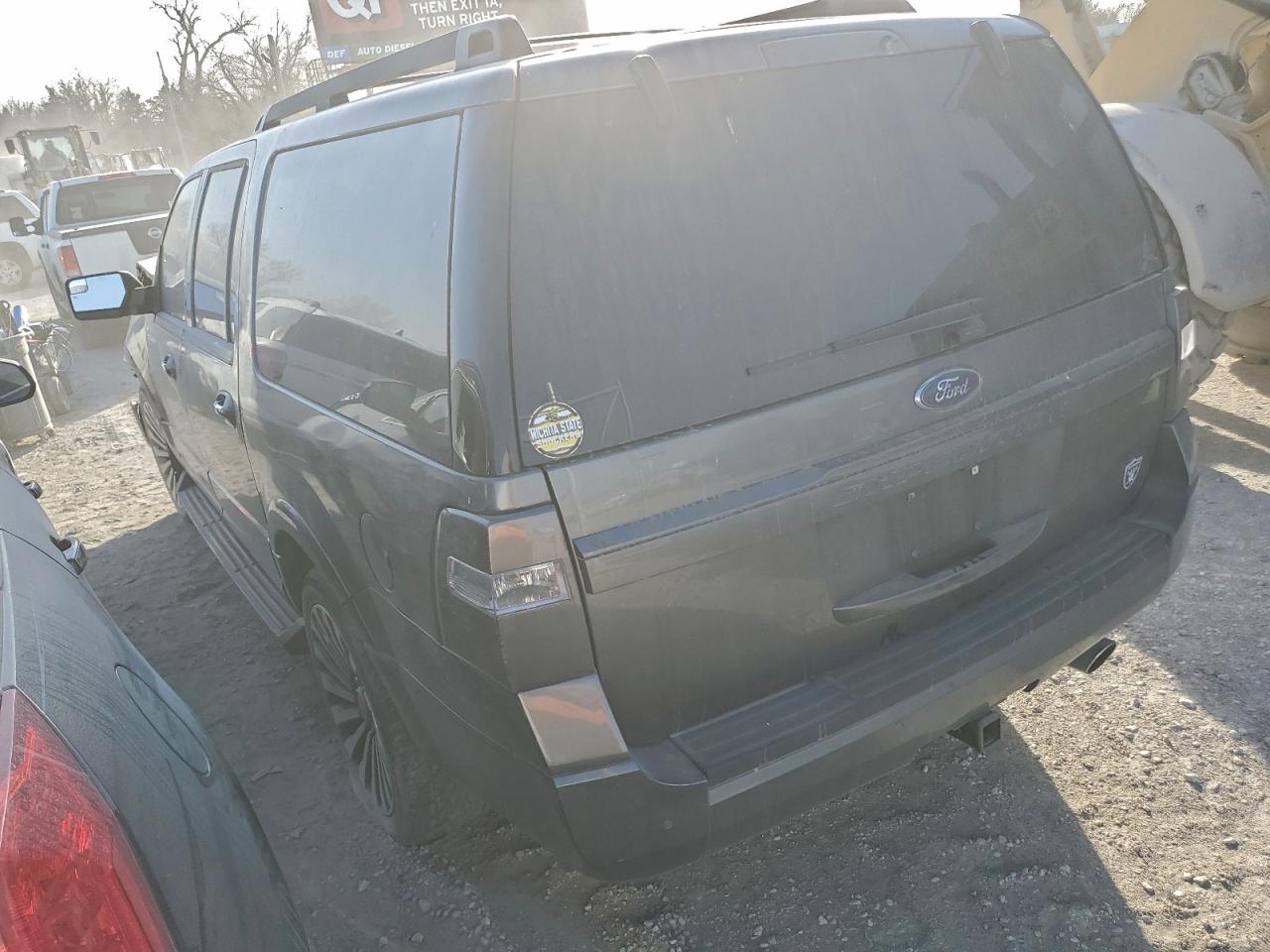 2017 FORD EXPEDITION EL XLT photo 2