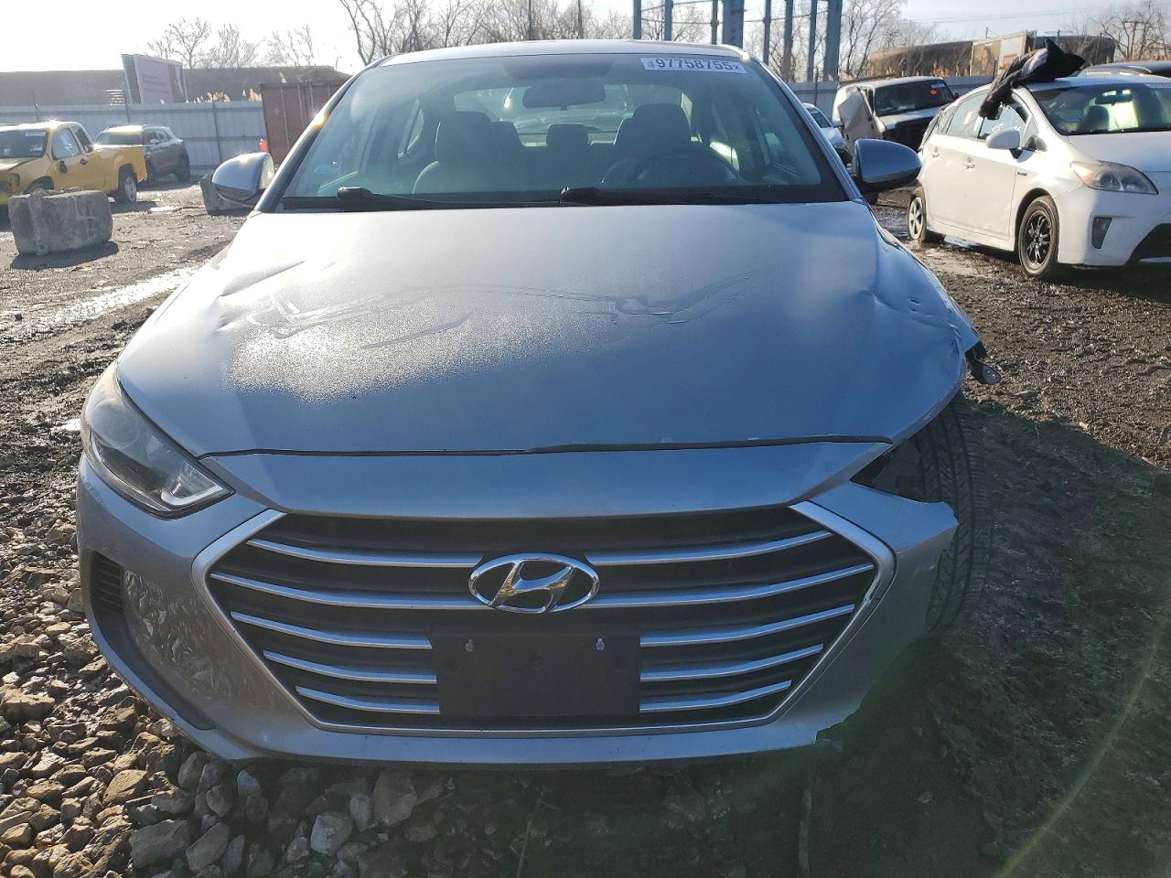 2017 HYUNDAI ELANTRA SE photo 9