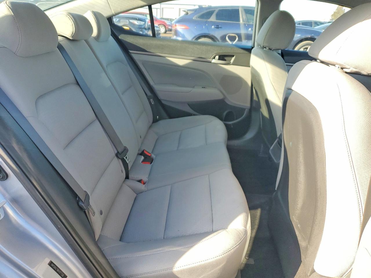 2017 HYUNDAI ELANTRA SE photo 19
