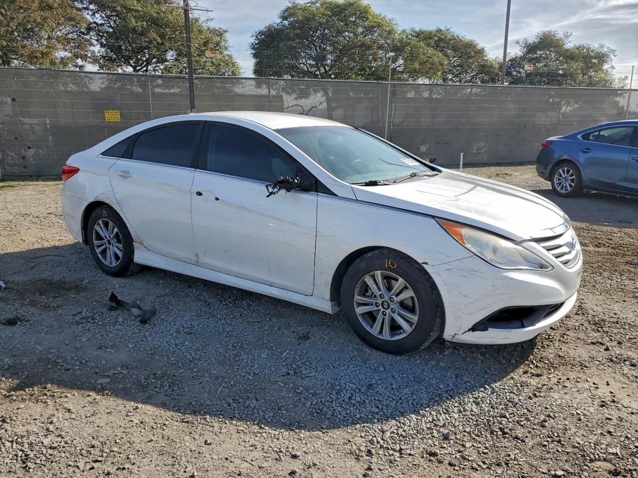 2014 HYUNDAI SONATA GLS photo 4