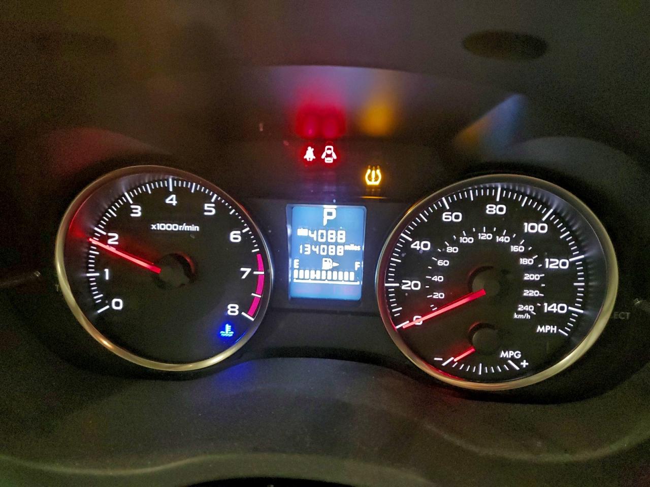 2016 SUBARU IMPREZA photo 9