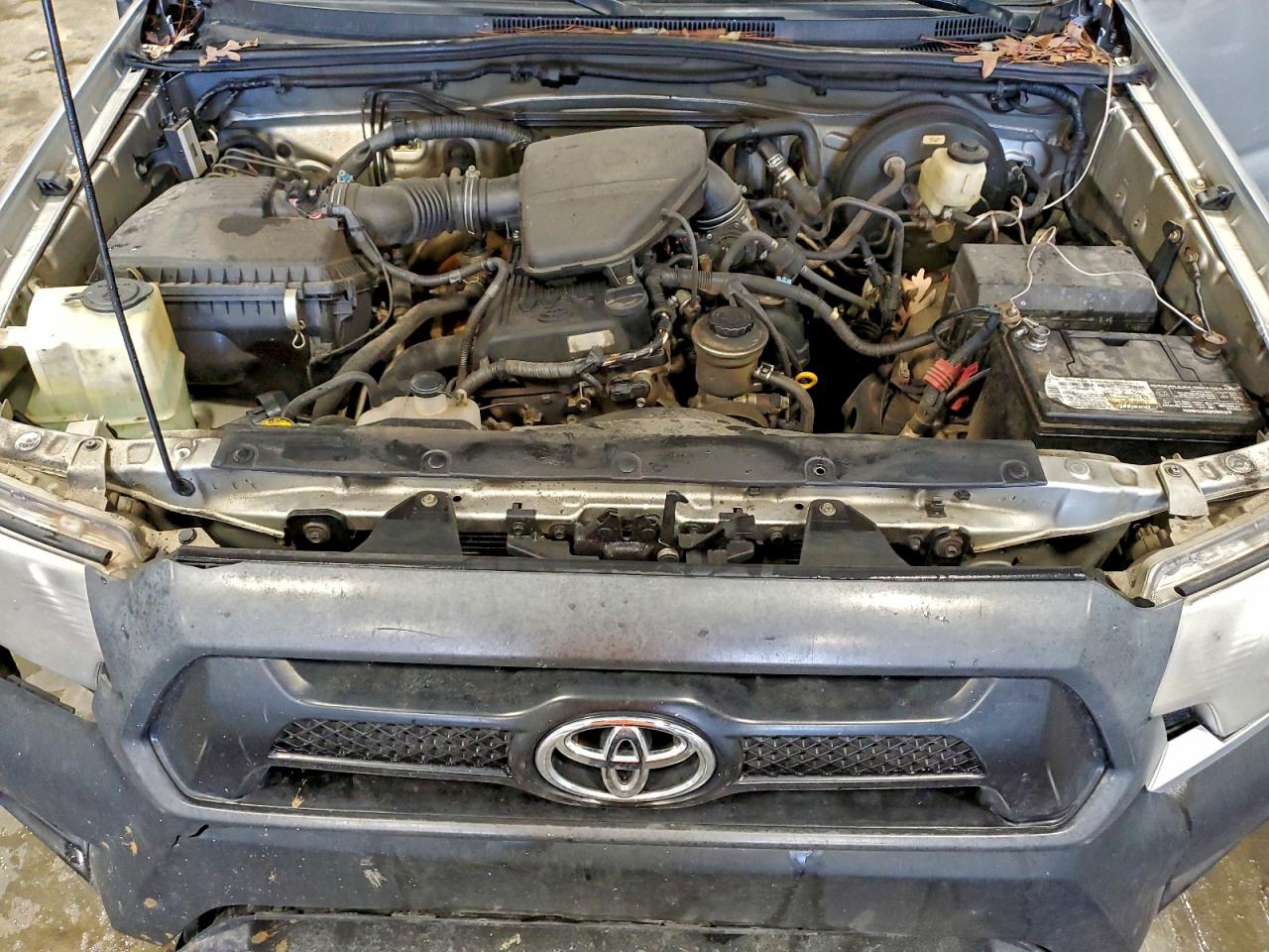 2013 TOYOTA TACOMA photo 11