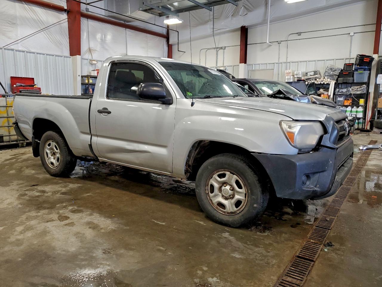 2013 TOYOTA TACOMA photo 4
