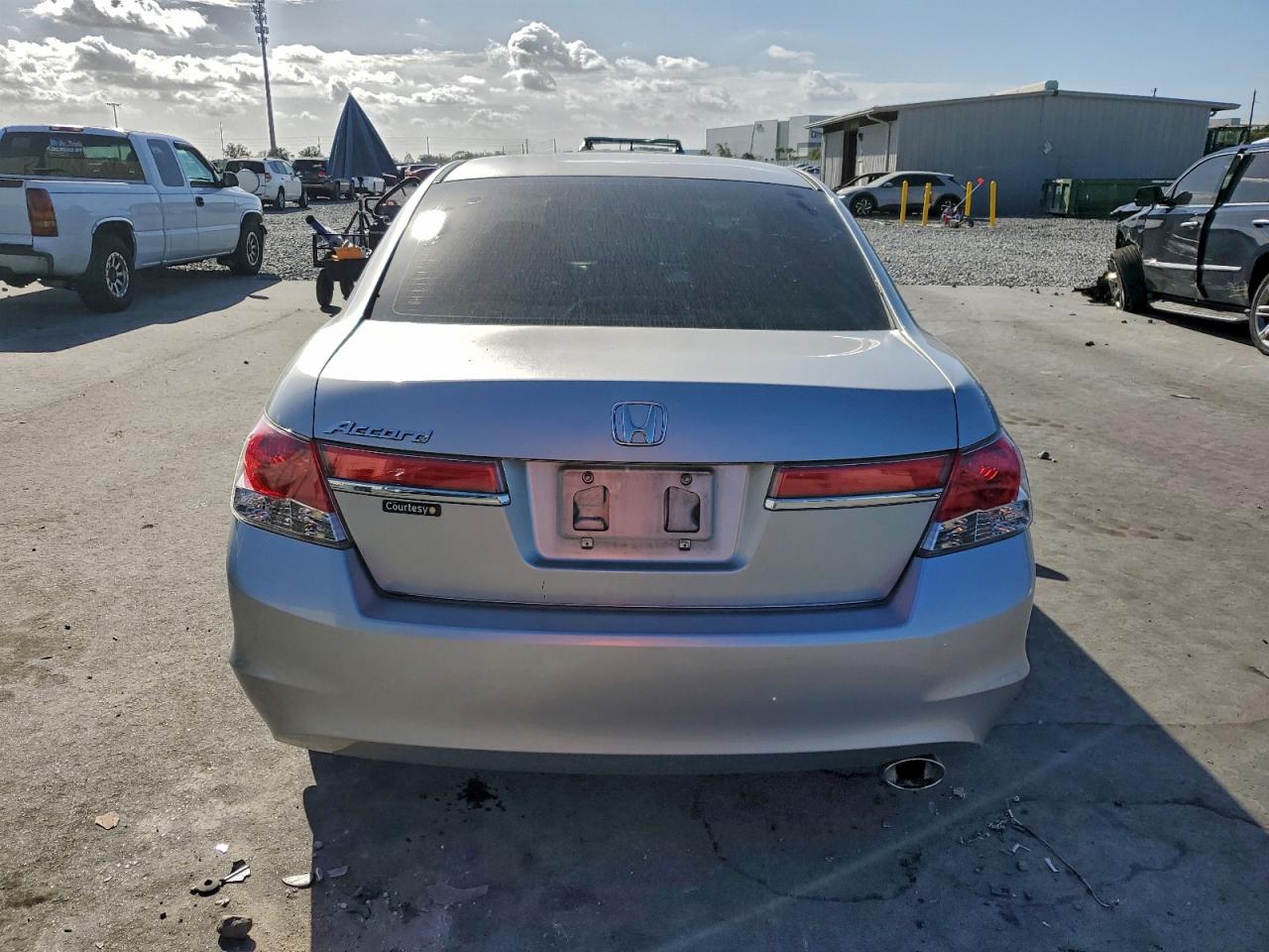 2012 HONDA ACCORD LX photo 6