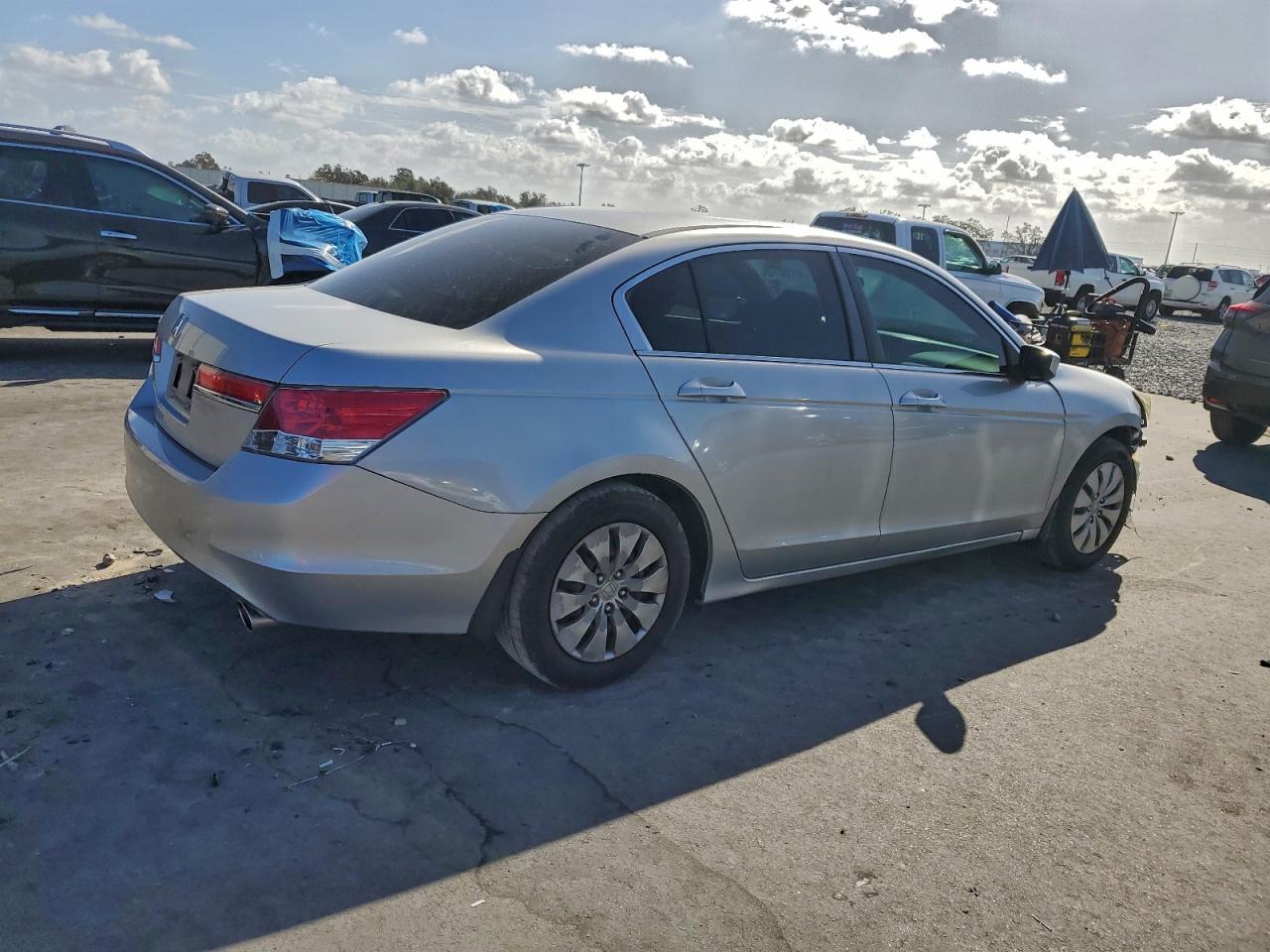 2012 HONDA ACCORD LX photo 3