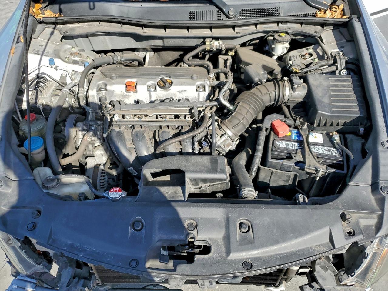 2012 HONDA ACCORD LX photo 11