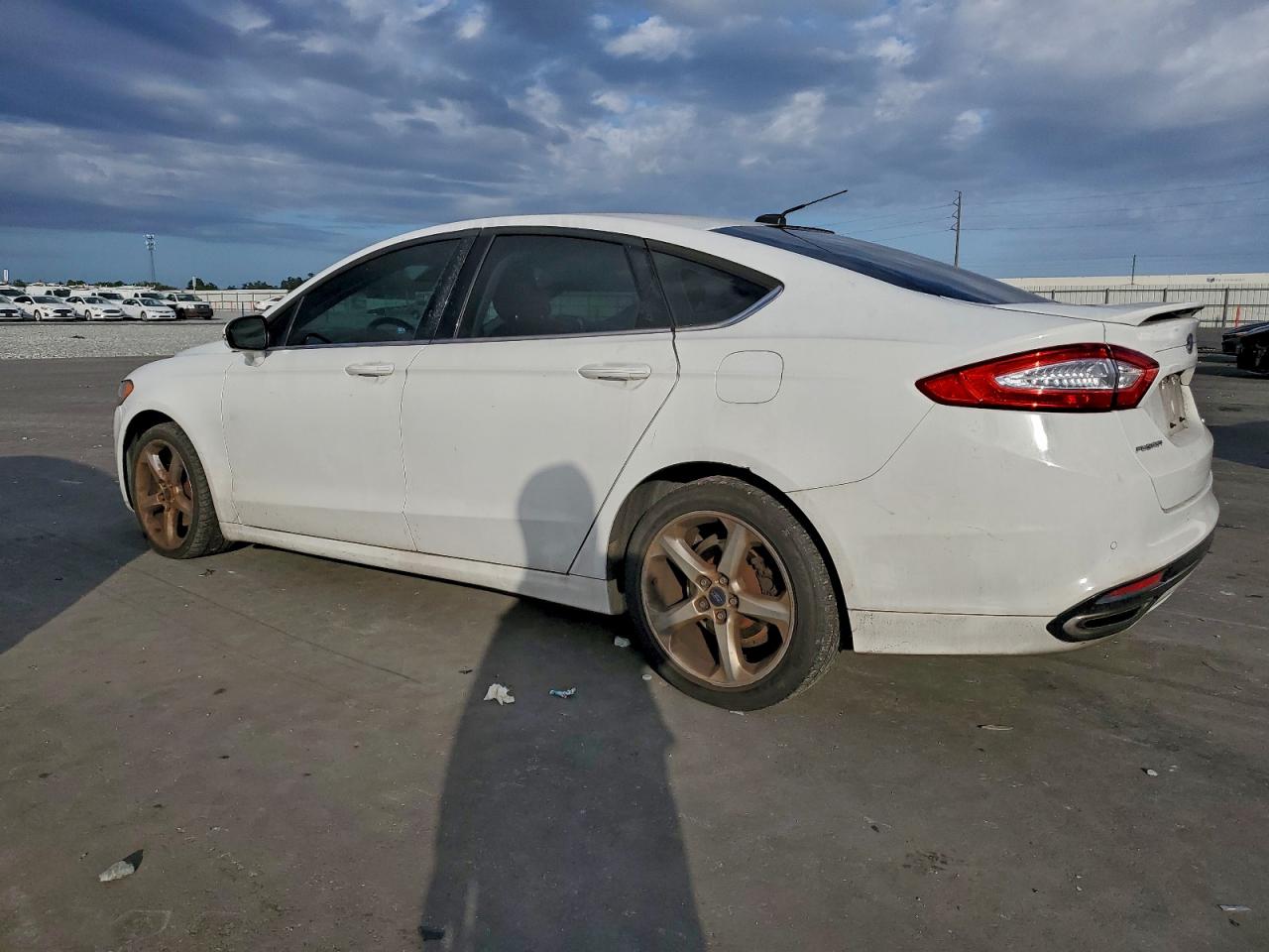2016 FORD FUSION SE photo 2