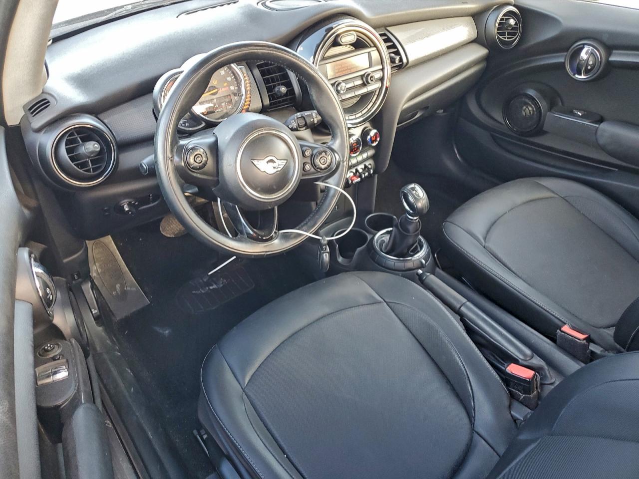 2014 MINI COOPER photo 8