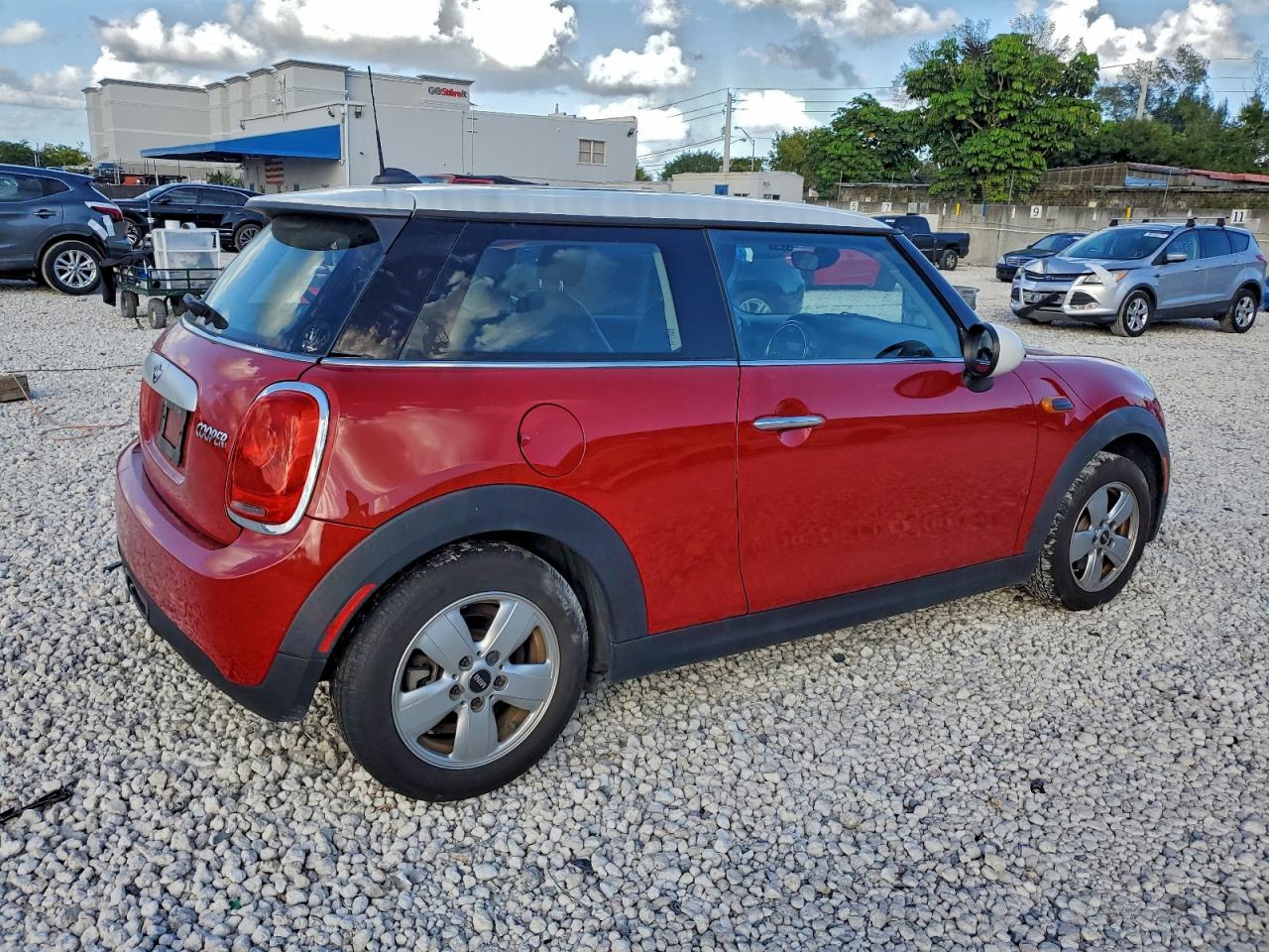 2014 MINI COOPER photo 3