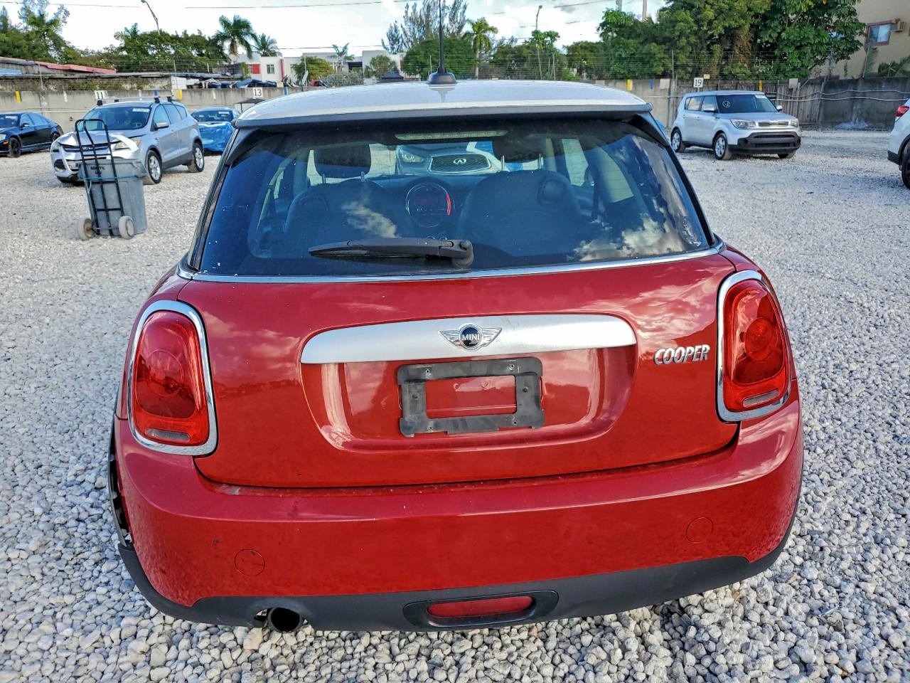 2014 MINI COOPER photo 6