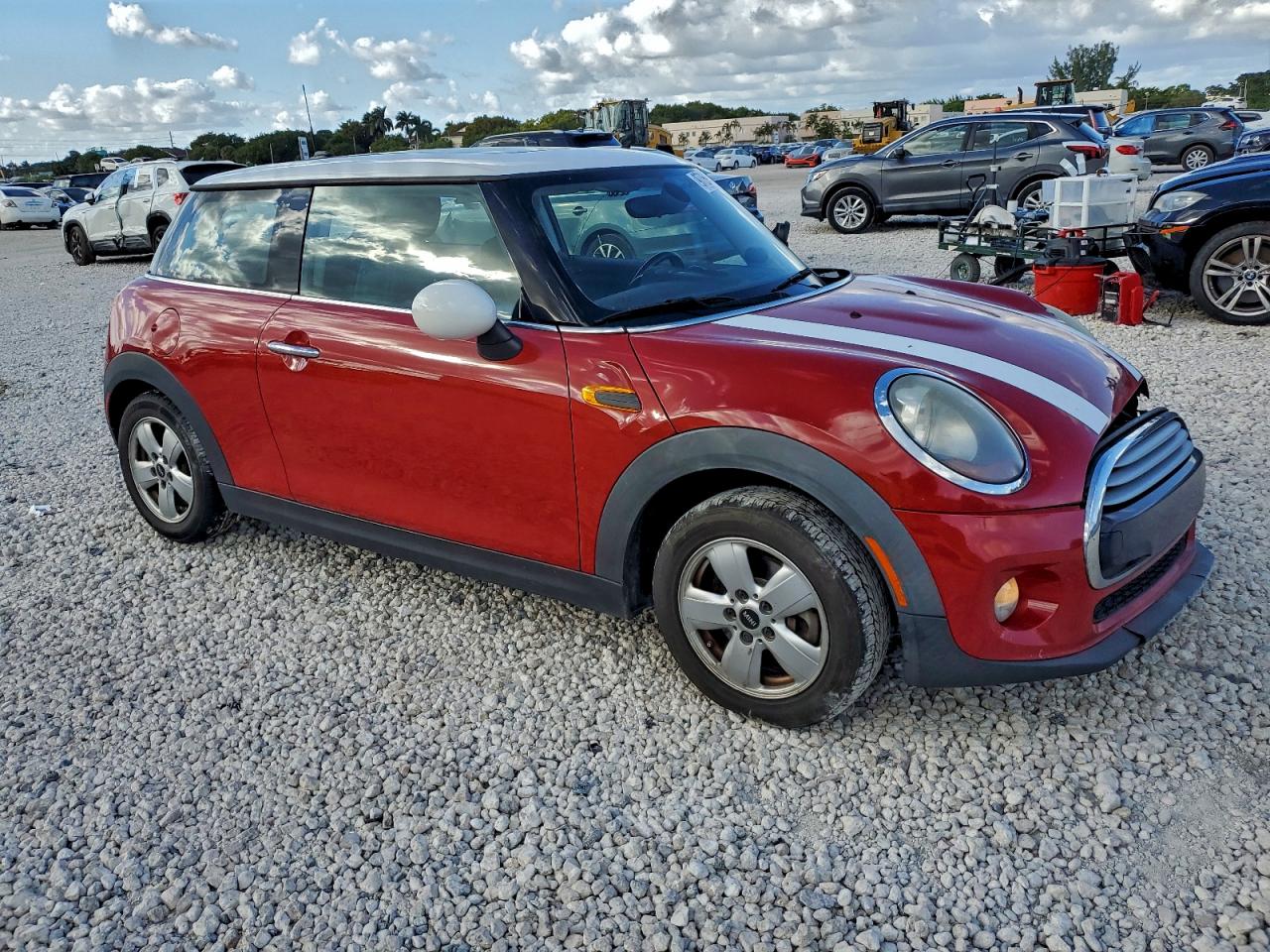 2014 MINI COOPER photo 4