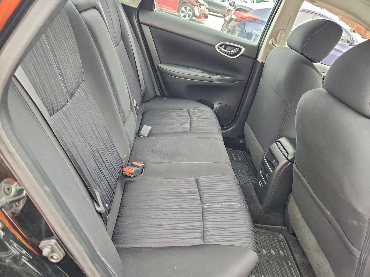 2018 NISSAN SENTRA S photo 10