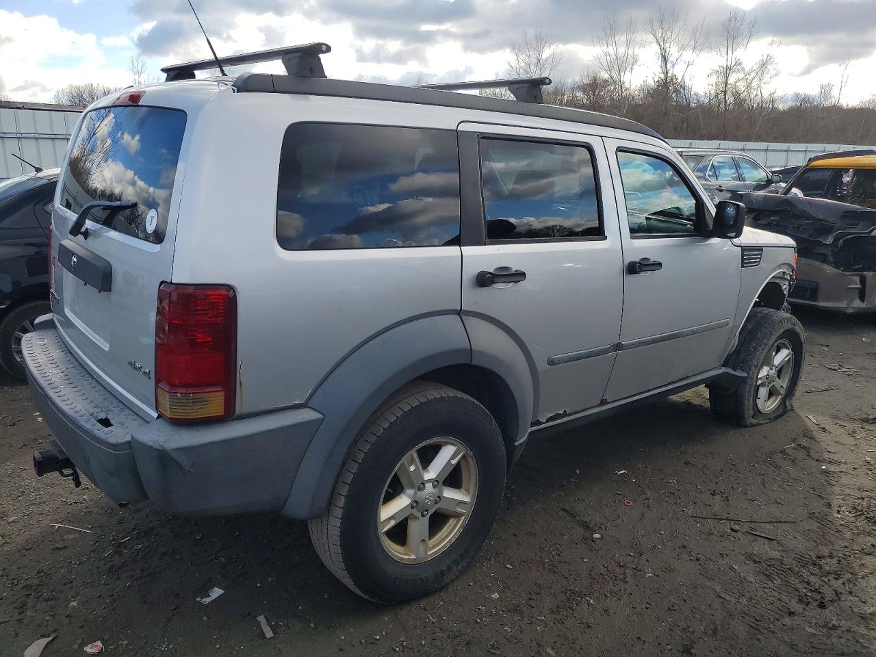 2007 DODGE NITRO SXT photo 3