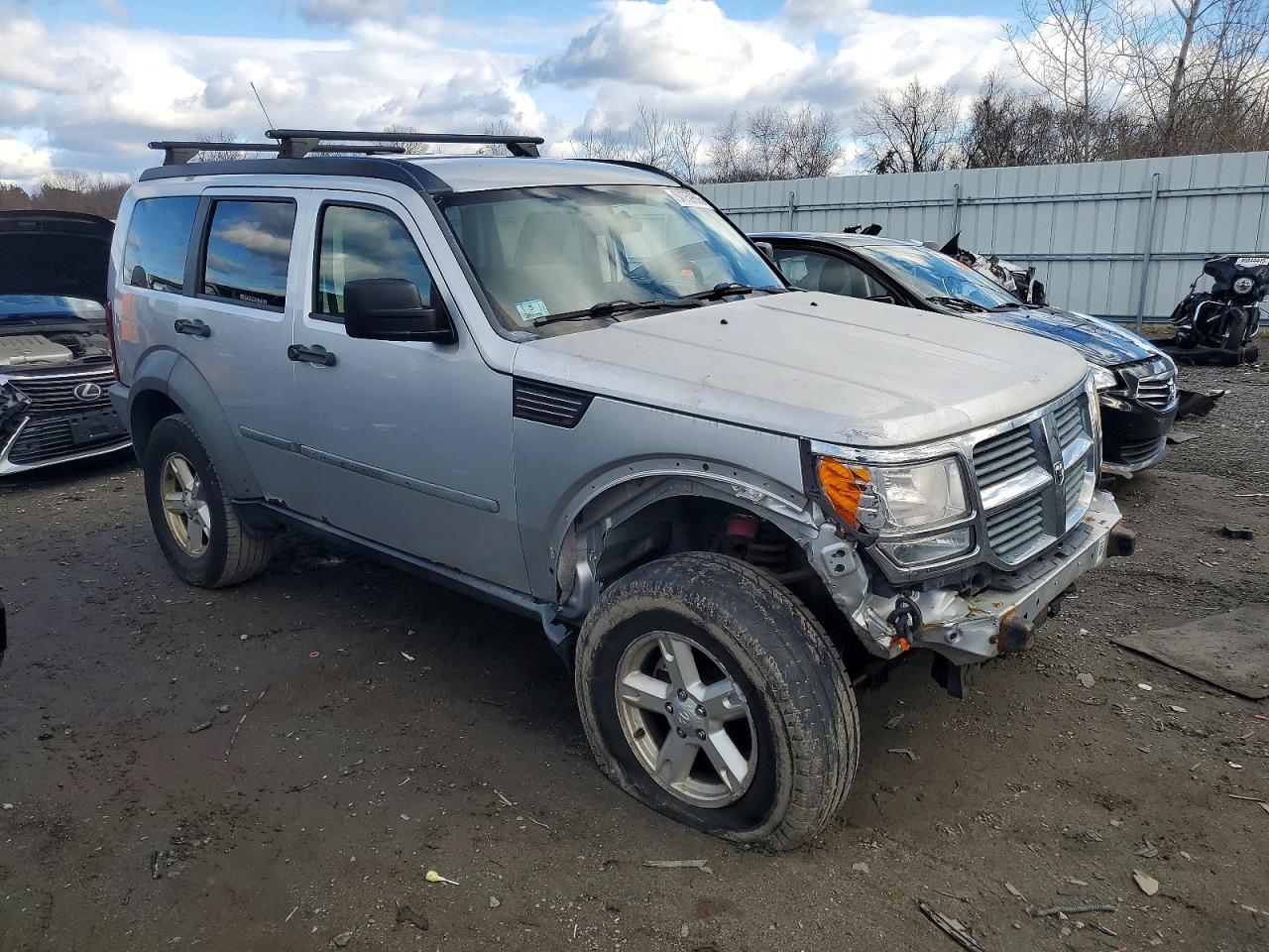 2007 DODGE NITRO SXT photo 4