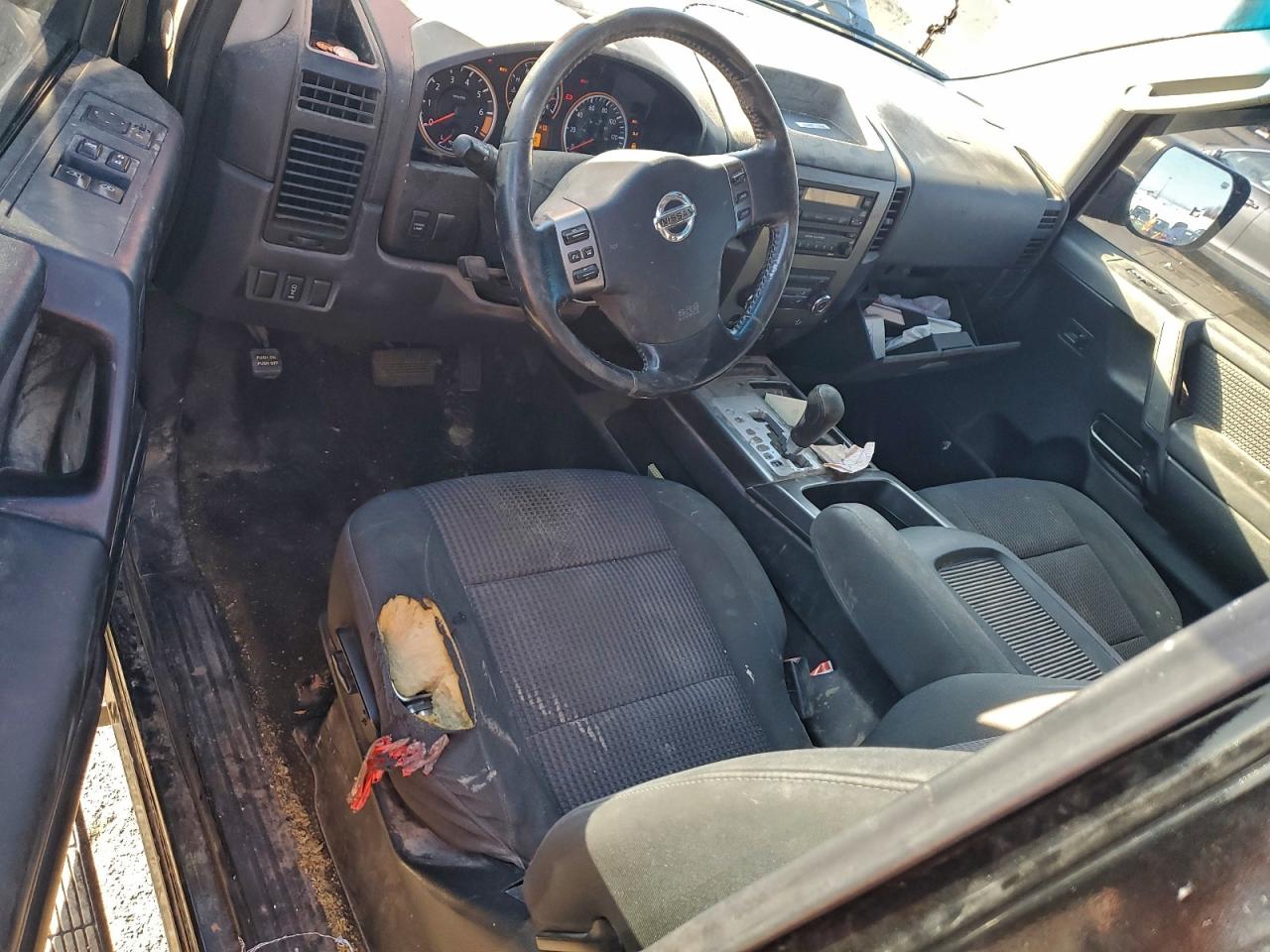2011 NISSAN TITAN S photo 8