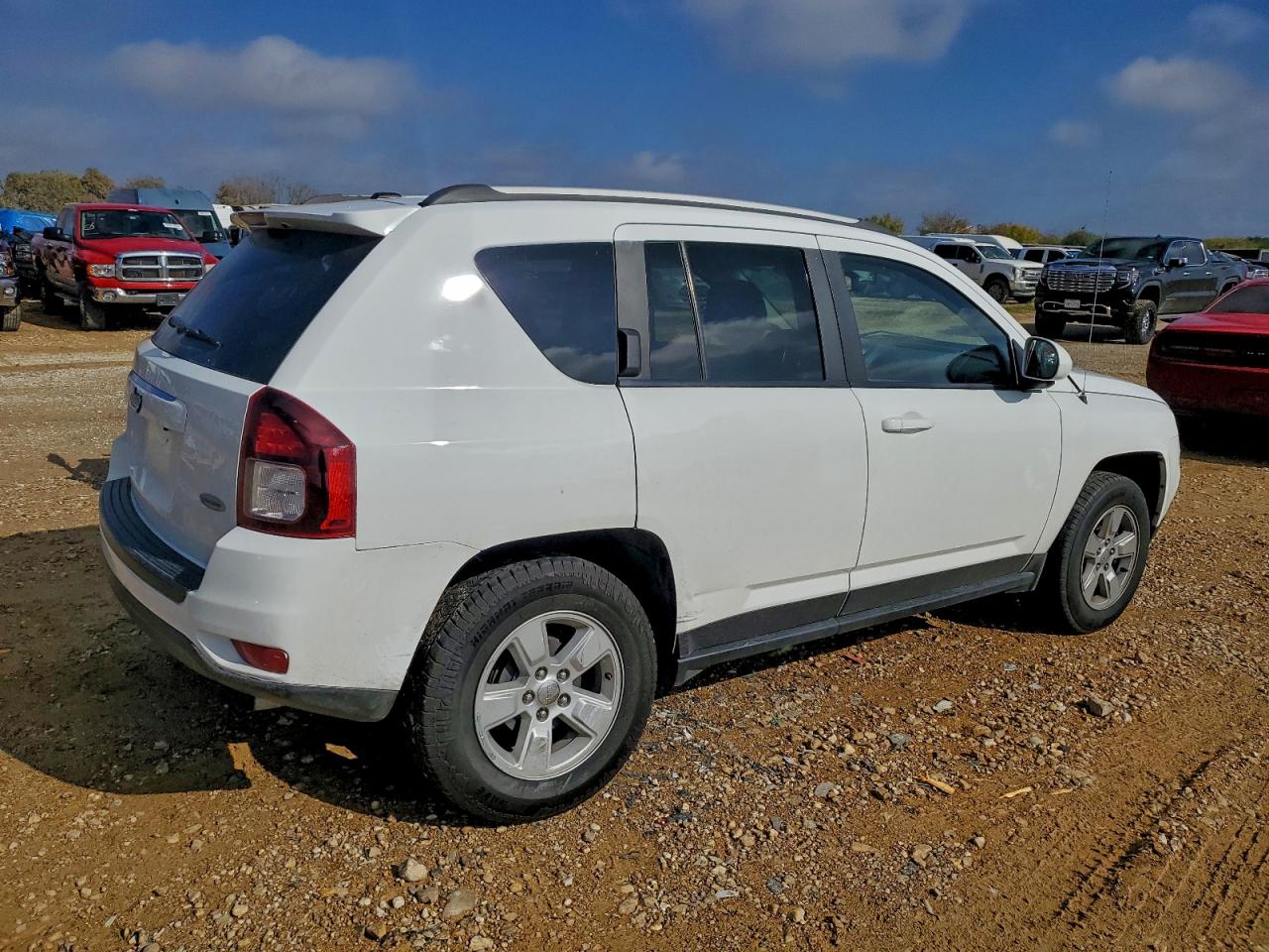 2017 JEEP COMPASS LATITUDE photo 3