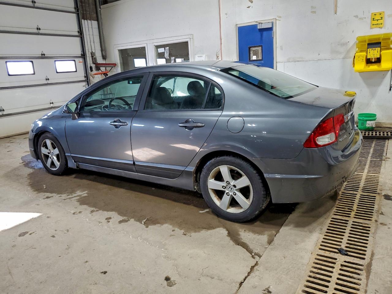 2010 HONDA CIVIC LX photo 2
