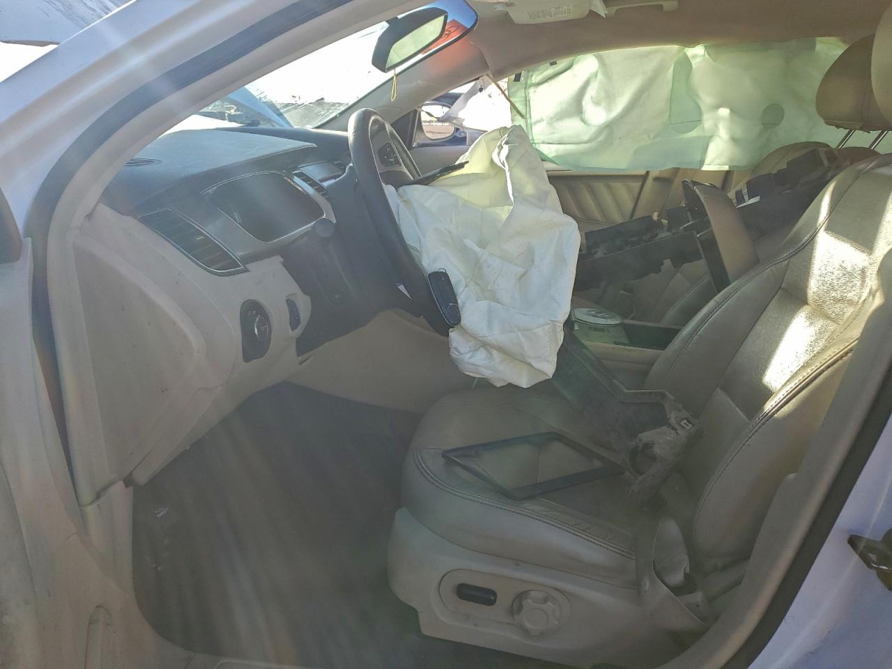 2015 FORD TAURUS SEL photo 7