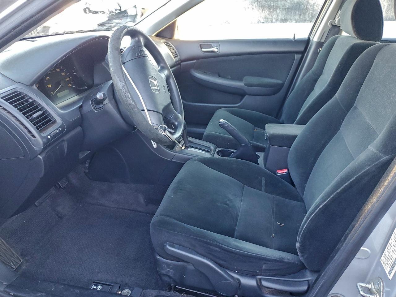 2006 HONDA ACCORD LX photo 7