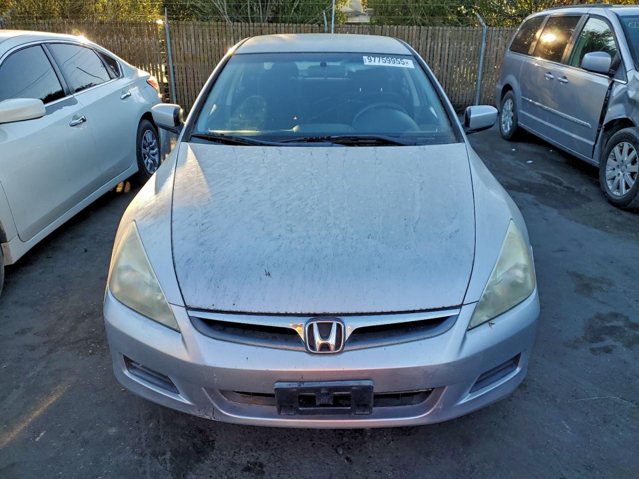 2006 HONDA ACCORD LX photo 5