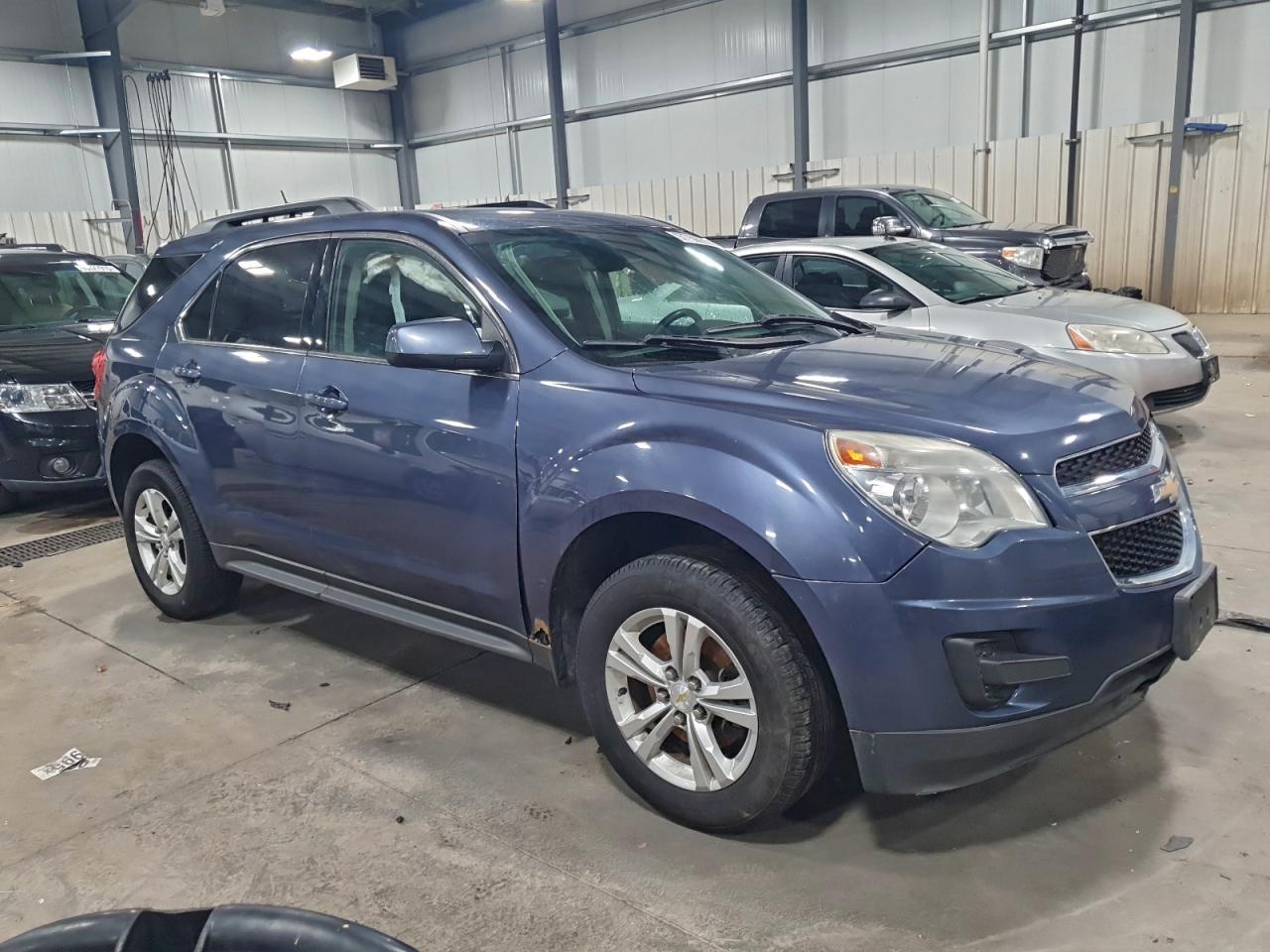 2013 CHEVROLET EQUINOX LT photo 4