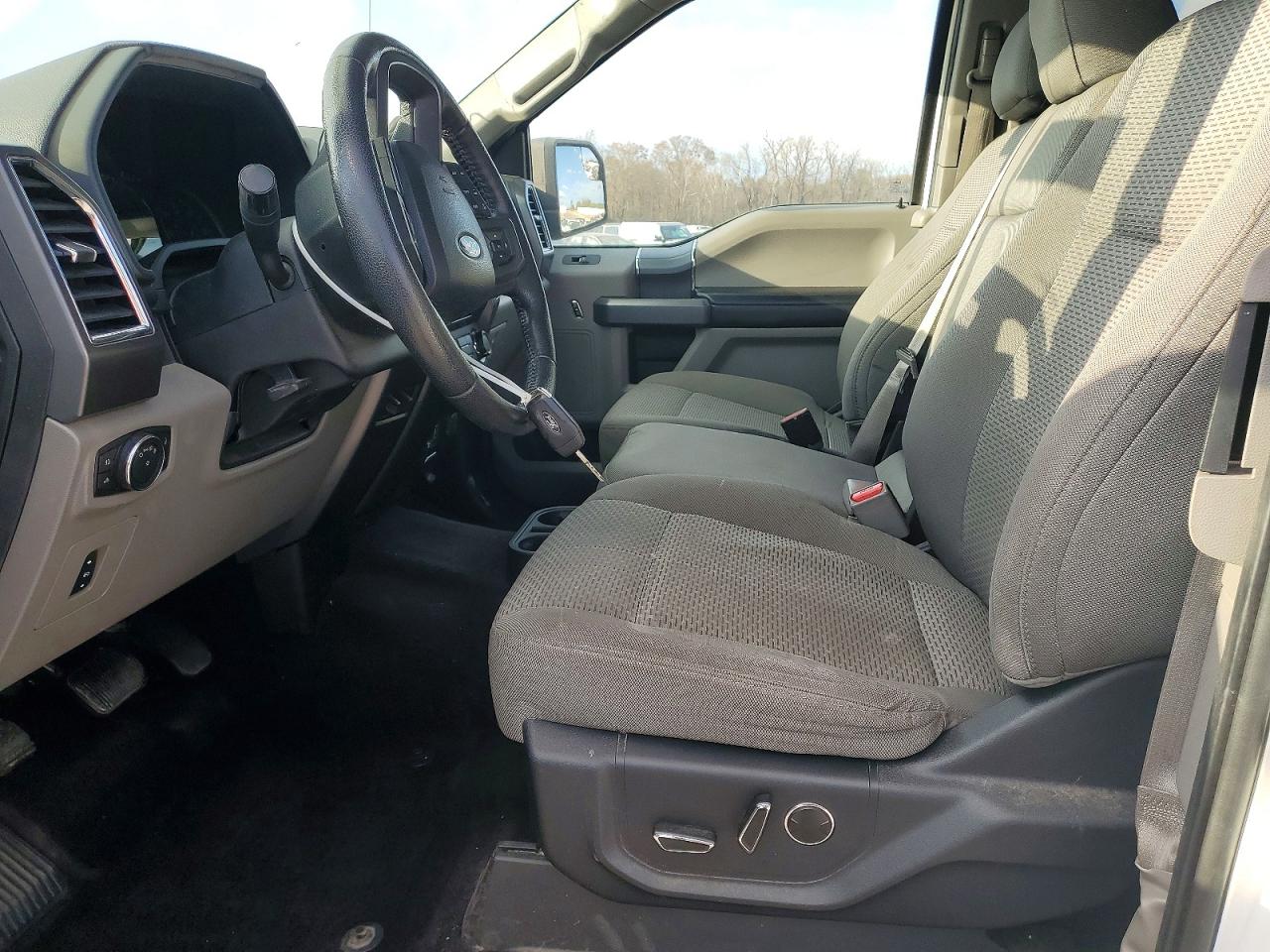 2015 FORD F150 SUPER CAB photo 13