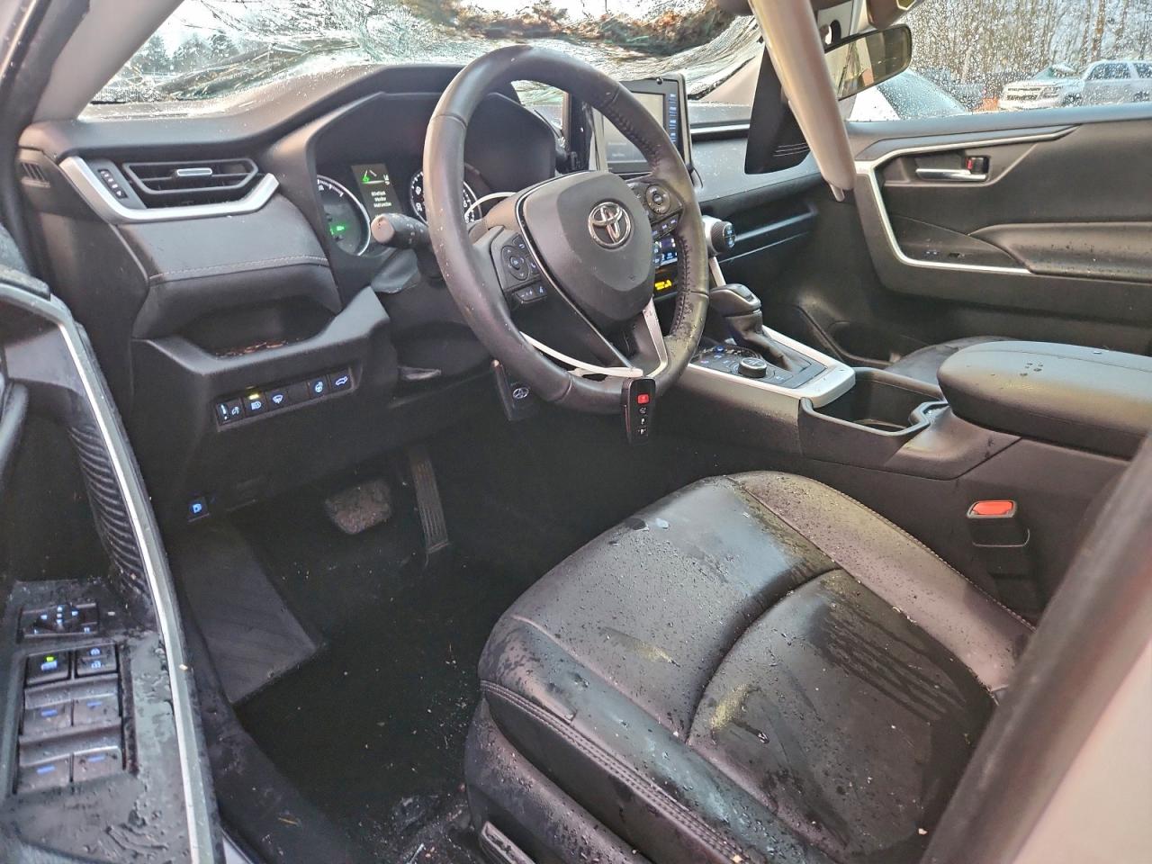 2022 TOYOTA RAV4 XLE PREMIUM photo 15