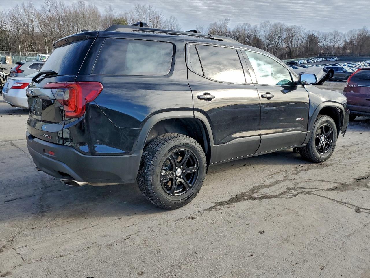2023 GMC ACADIA AT4 photo 5