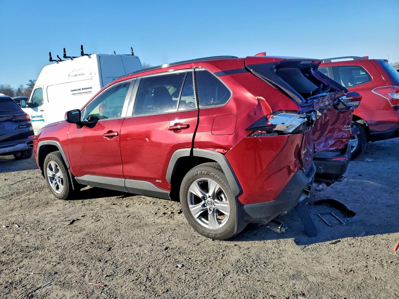 2024 TOYOTA RAV4 XLE photo 2