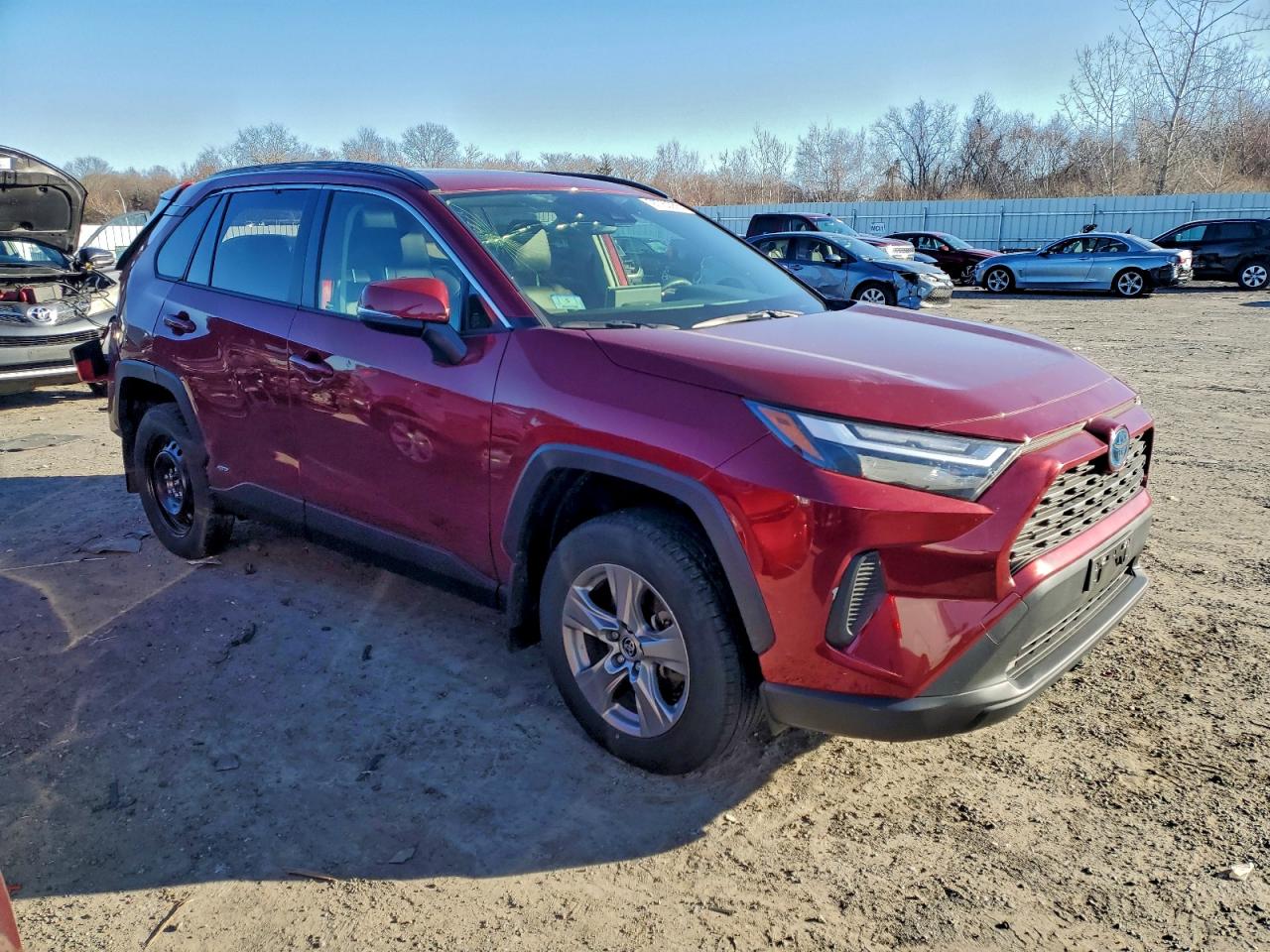 2024 TOYOTA RAV4 XLE photo 4