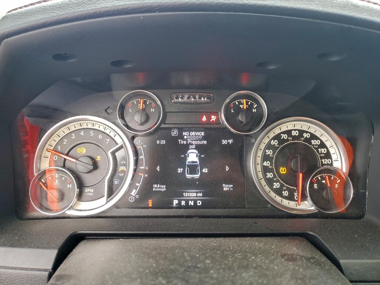 2016 RAM 1500 SPORT photo 9