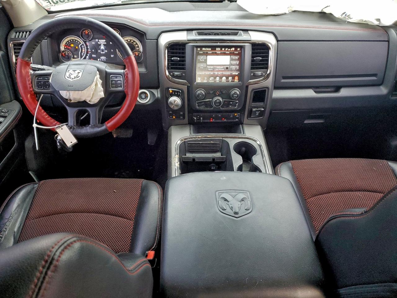 2016 RAM 1500 SPORT photo 8