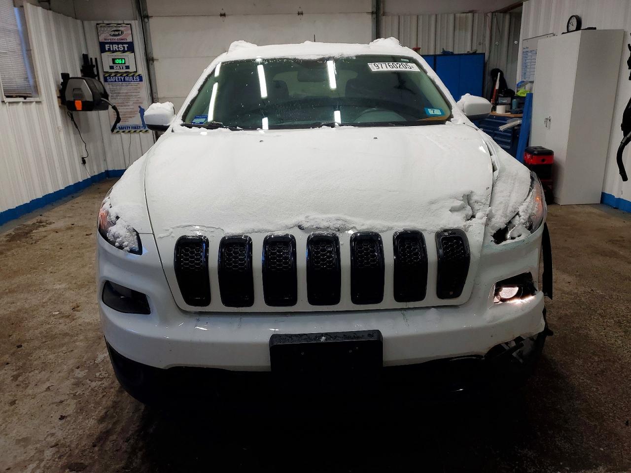 2016 JEEP CHEROKEE LATITUDE photo 5