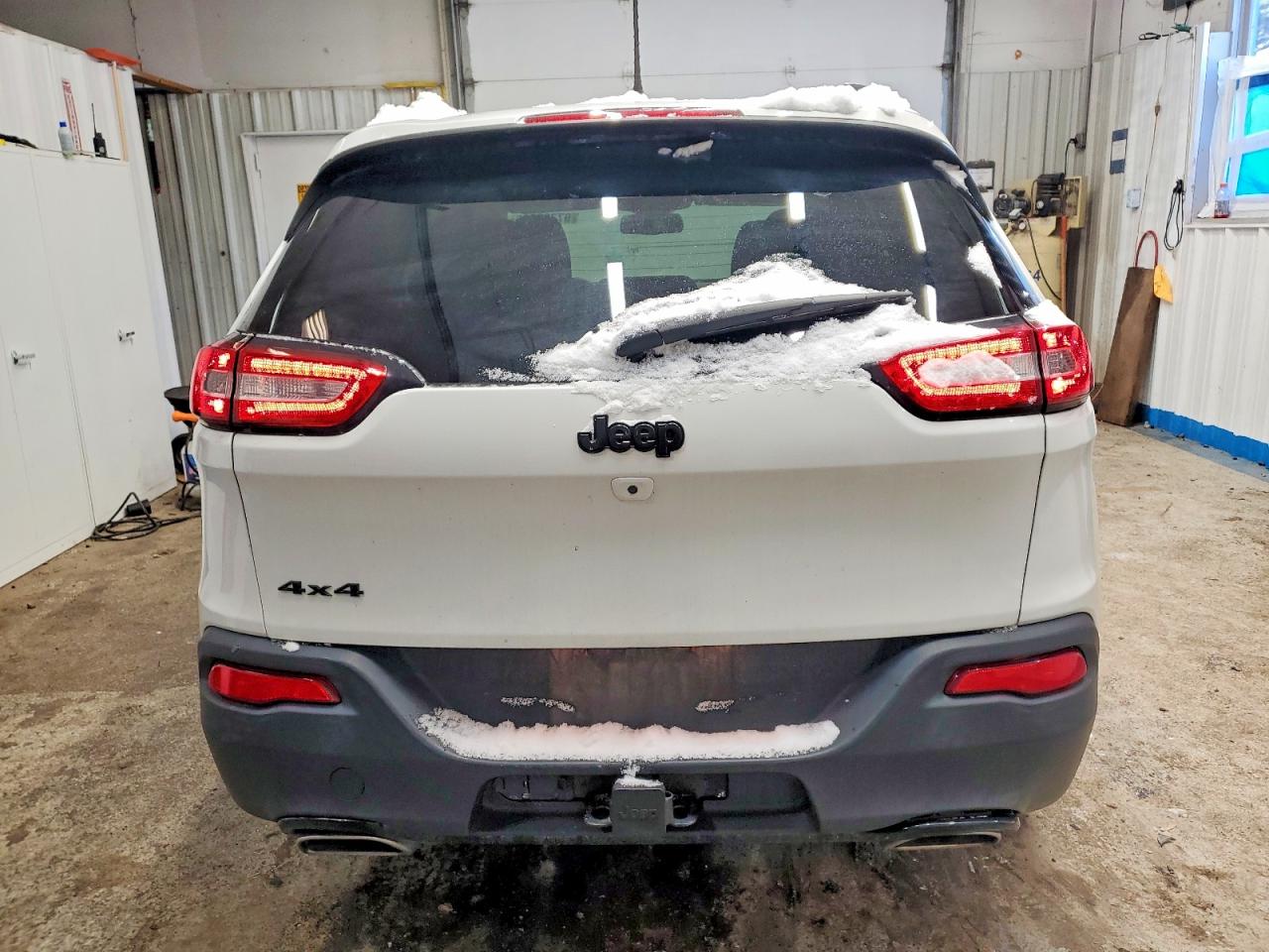 2016 JEEP CHEROKEE LATITUDE photo 6