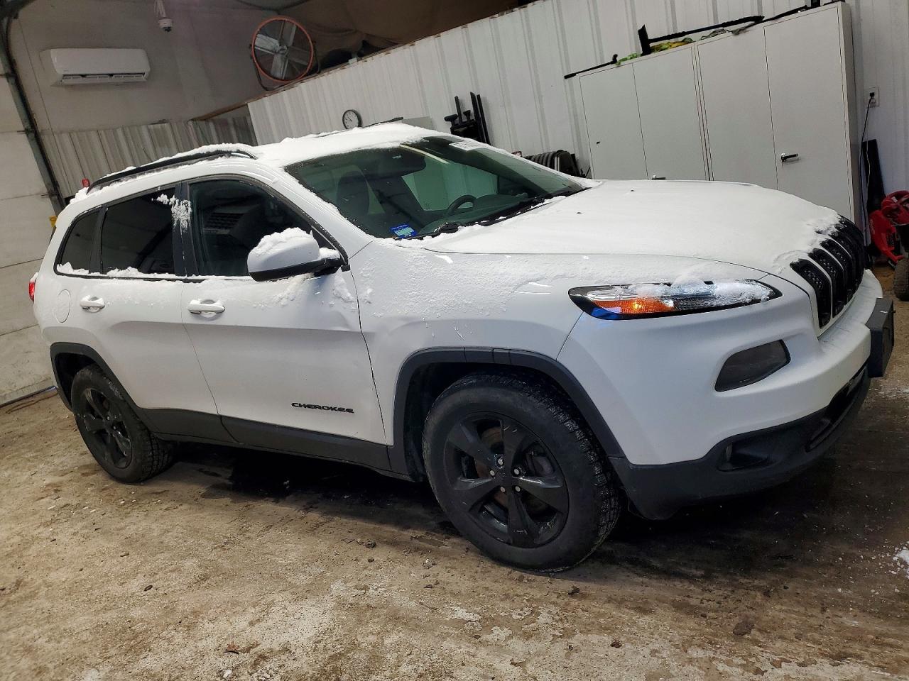 2016 JEEP CHEROKEE LATITUDE photo 4