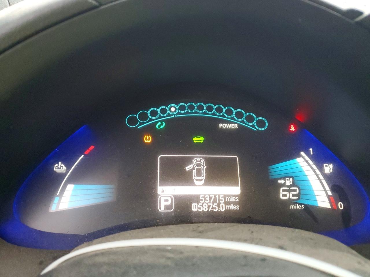 2015 NISSAN LEAF S photo 9