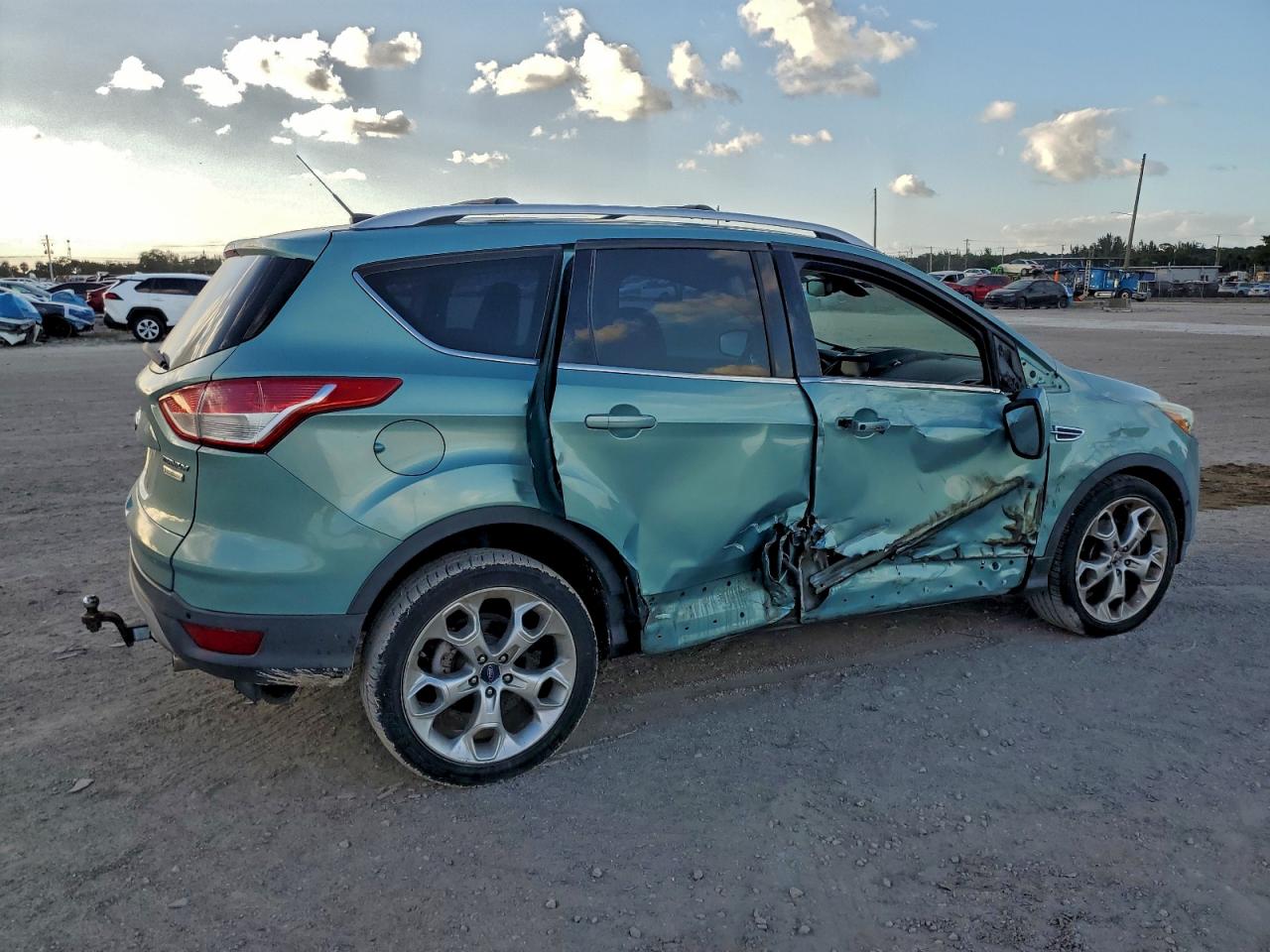 2013 FORD ESCAPE TITANIUM photo 3