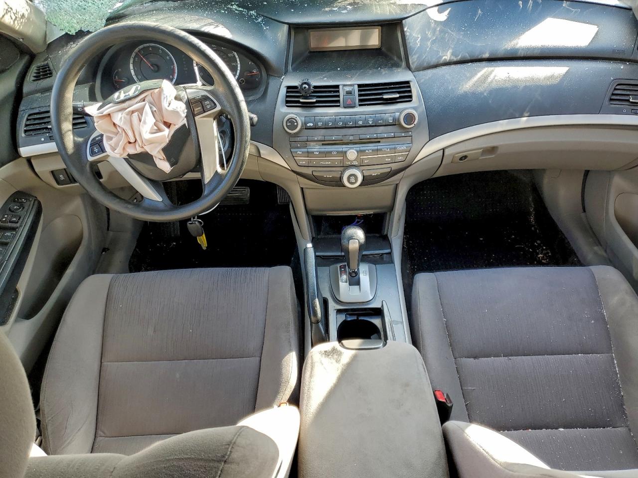 2011 HONDA ACCORD LXP photo 8