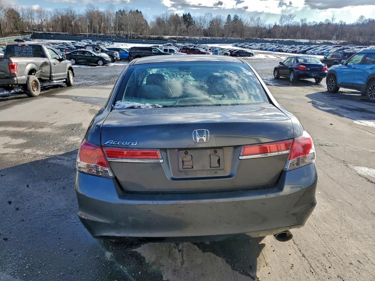 2011 HONDA ACCORD LXP photo 6