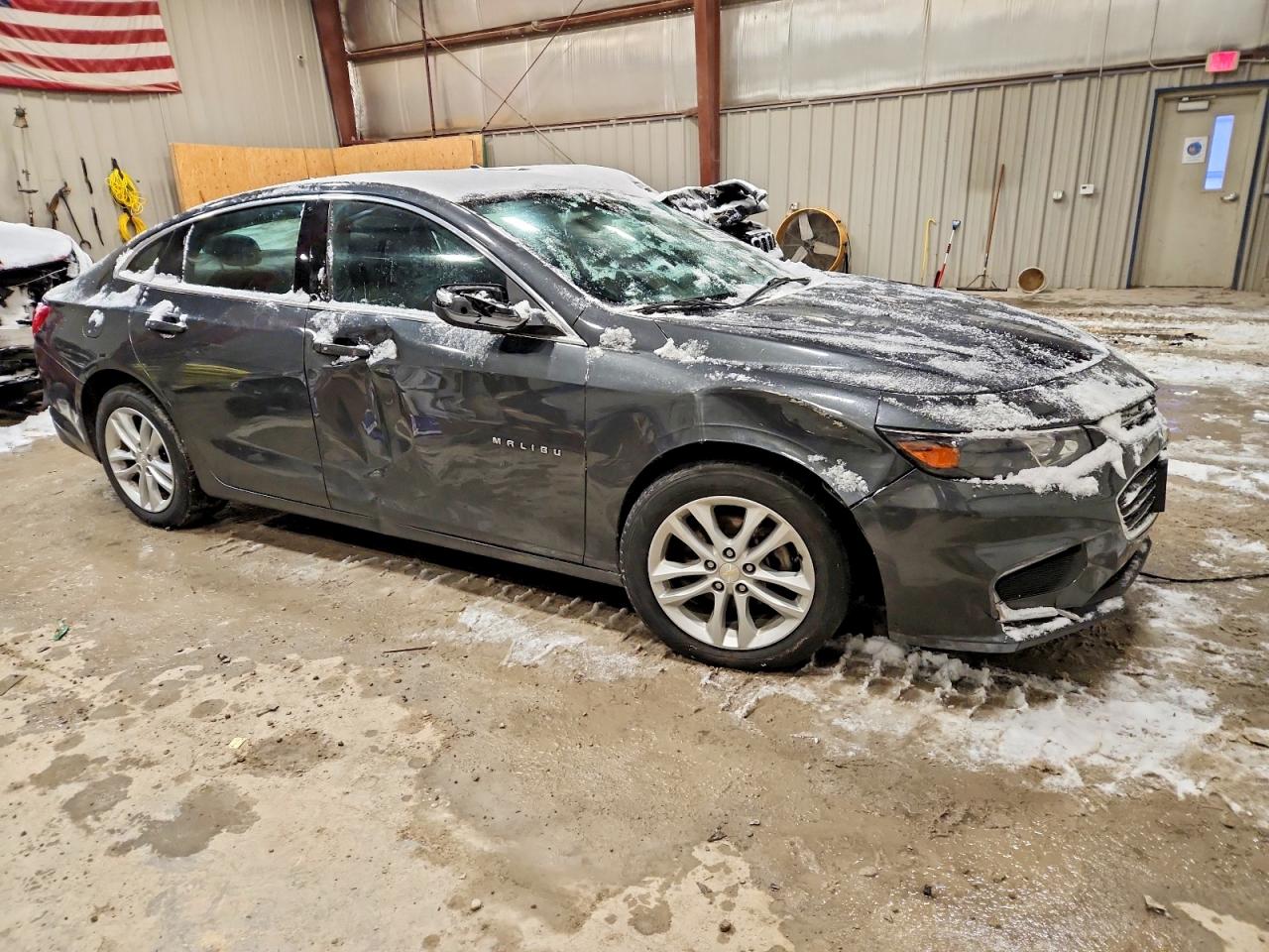 2016 CHEVROLET MALIBU LT photo 4