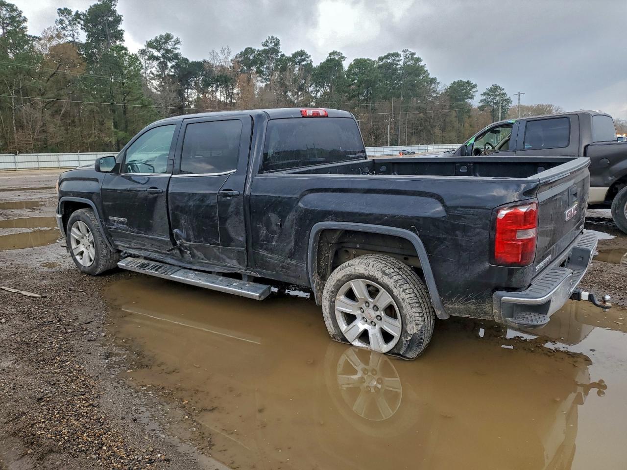 2014 GMC SIERRA C1500 SLE photo 2