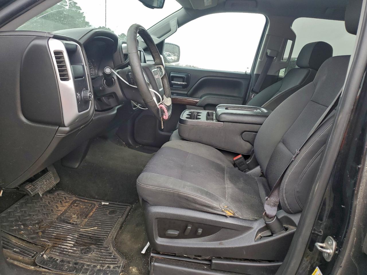 2014 GMC SIERRA C1500 SLE photo 7
