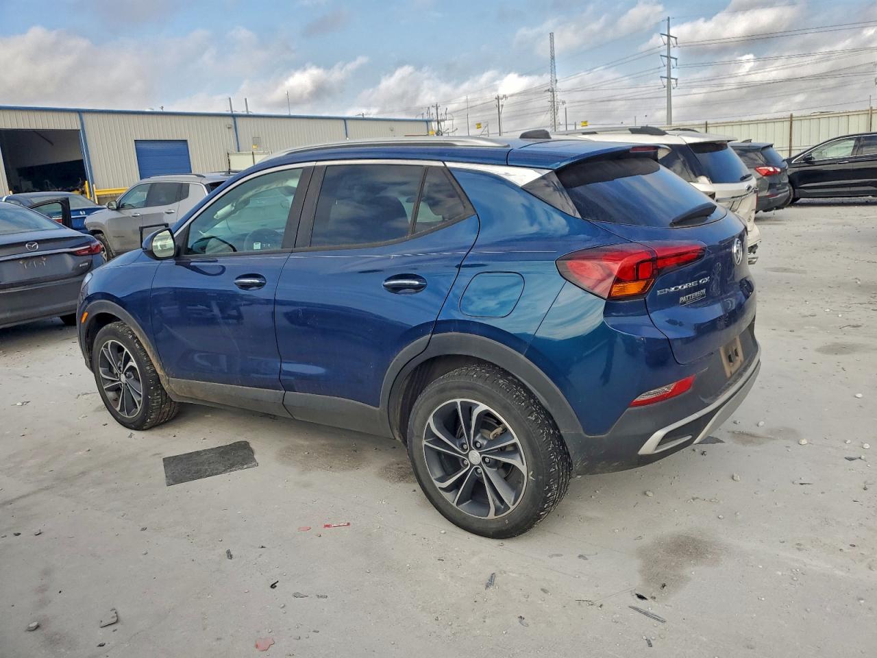 2020 BUICK ENCORE GX SELECT photo 2