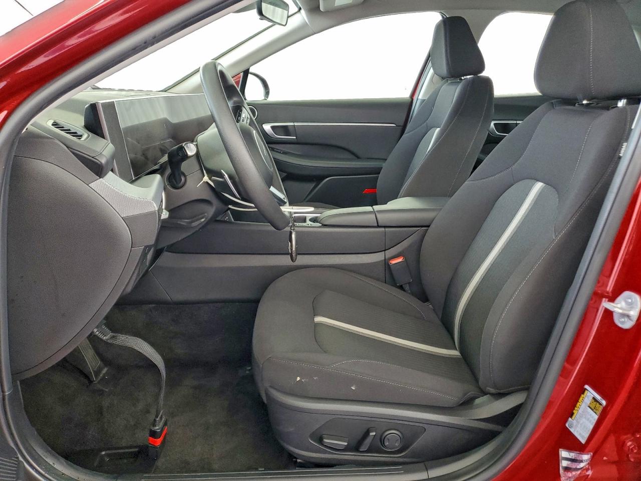 2025 HYUNDAI SONATA SEL photo 7